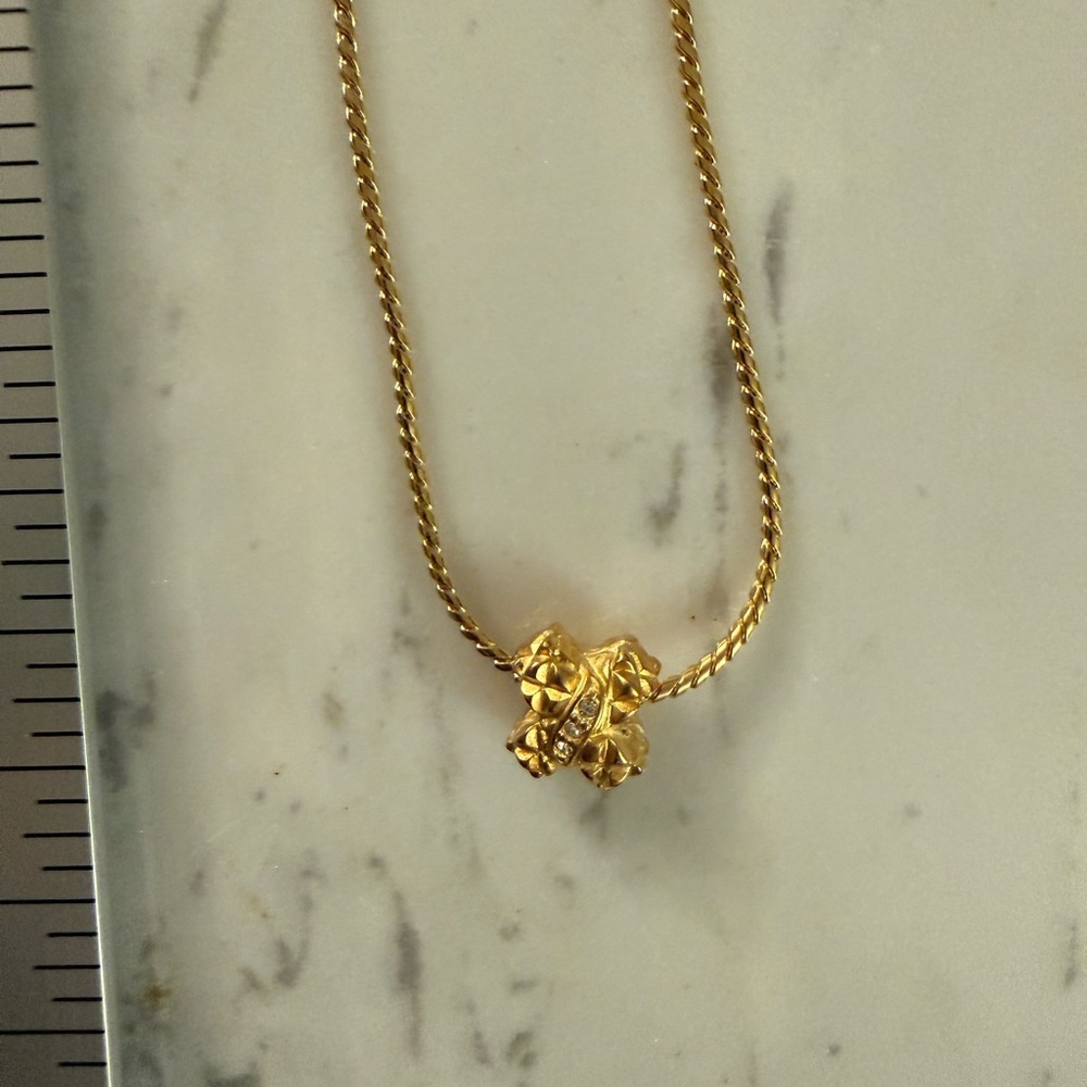 Elegant Gold X rhinestone Necklace